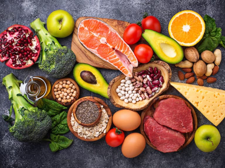 Healthy foods for fat loss: protein, fiber, and healthy fats.